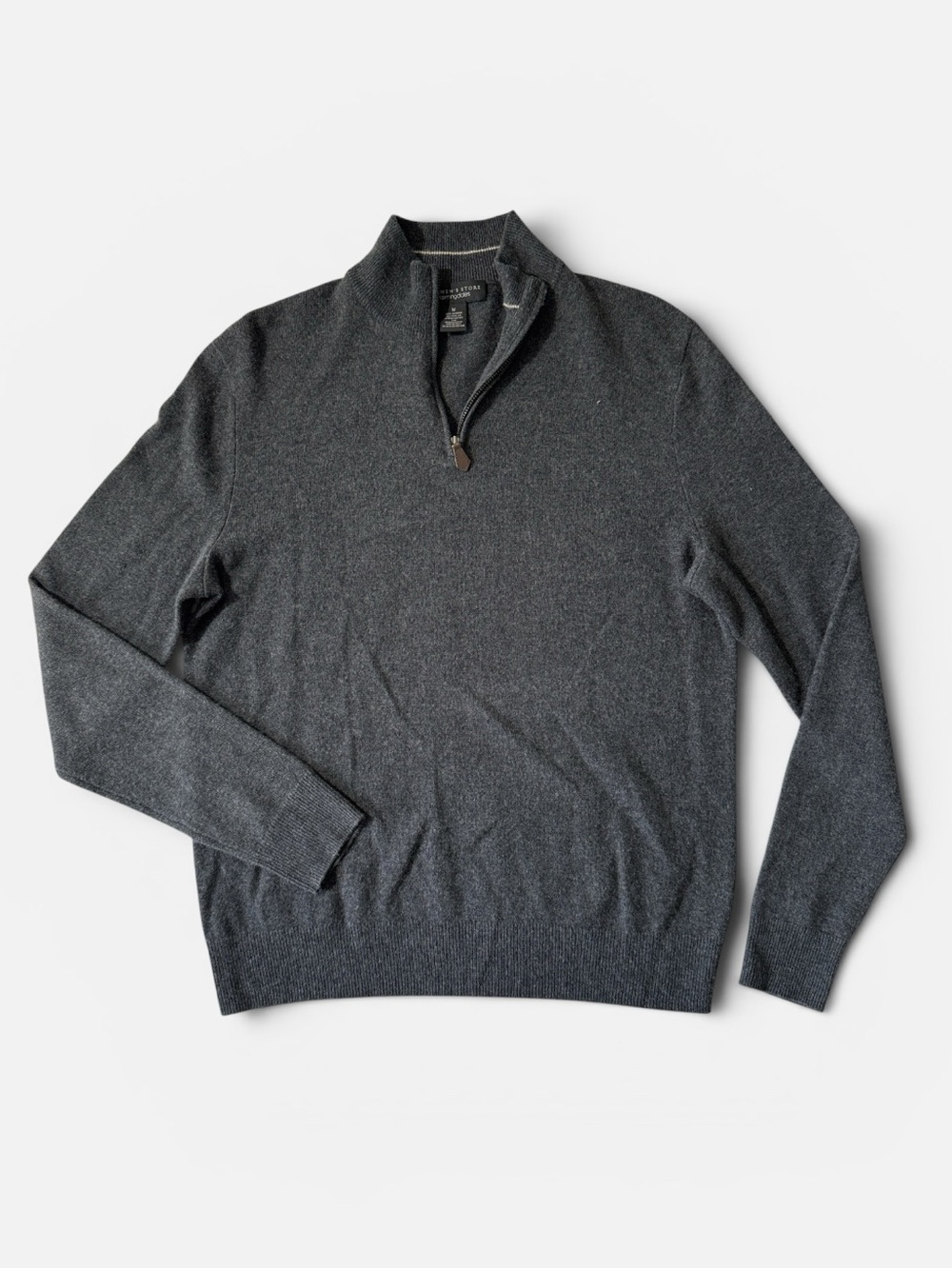 Bloomingdale’s mens M Medium grey solid 100% cashmere 1/4 zip pullover sweater
